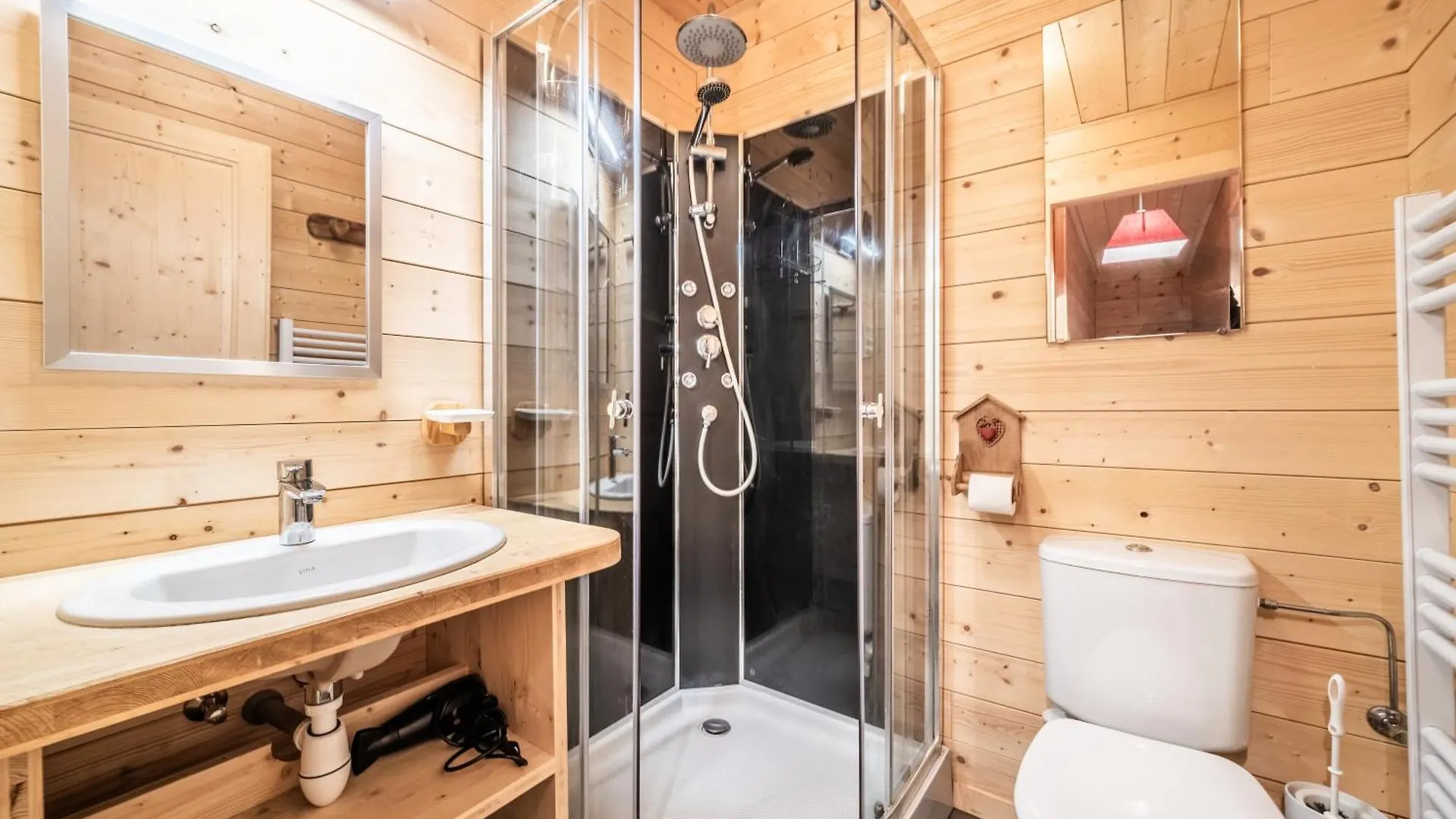 Vacheresse Chalet Esprit Savoyard 0*,