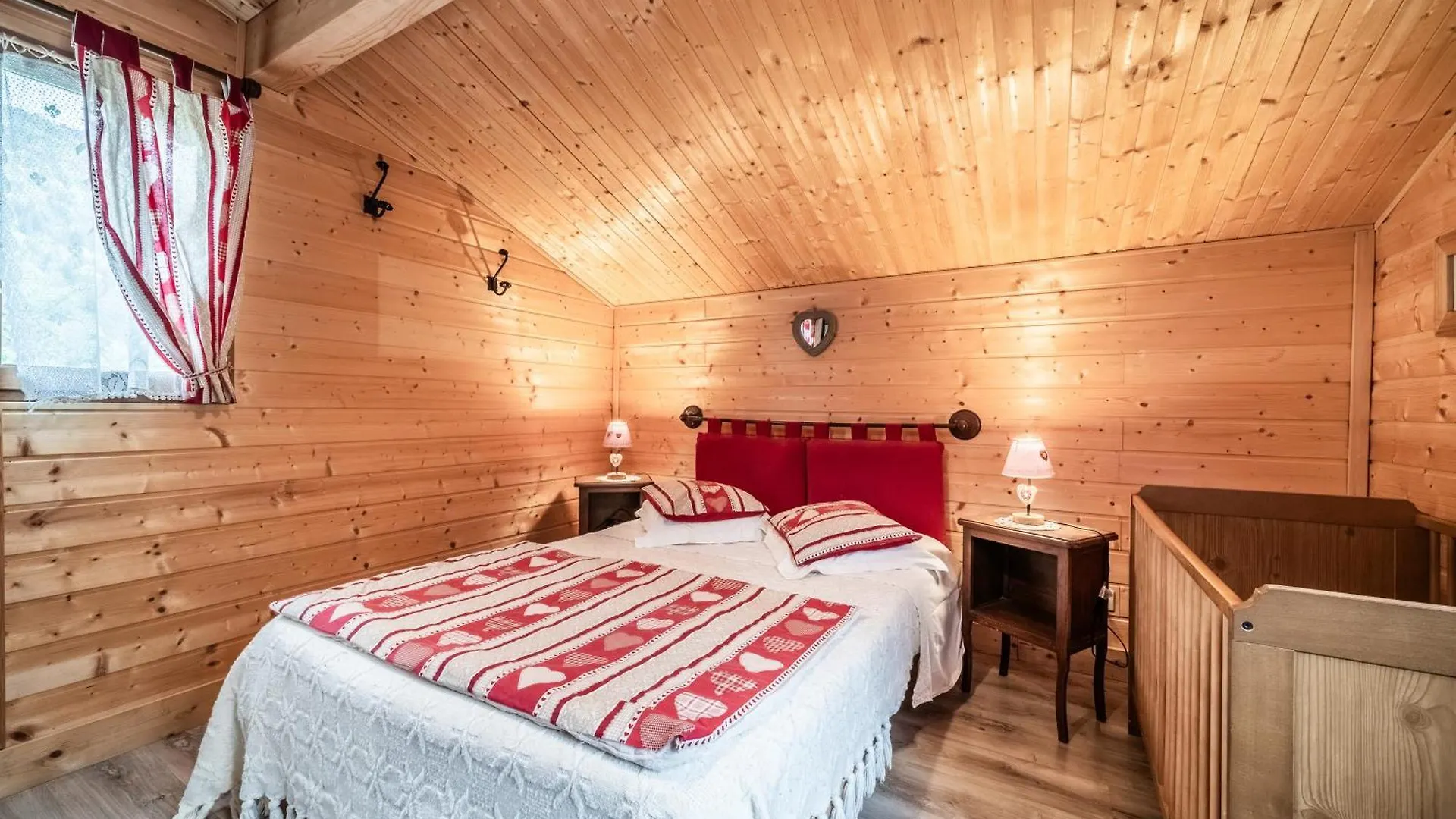 Vacheresse Chalet Esprit Savoyard צרפת