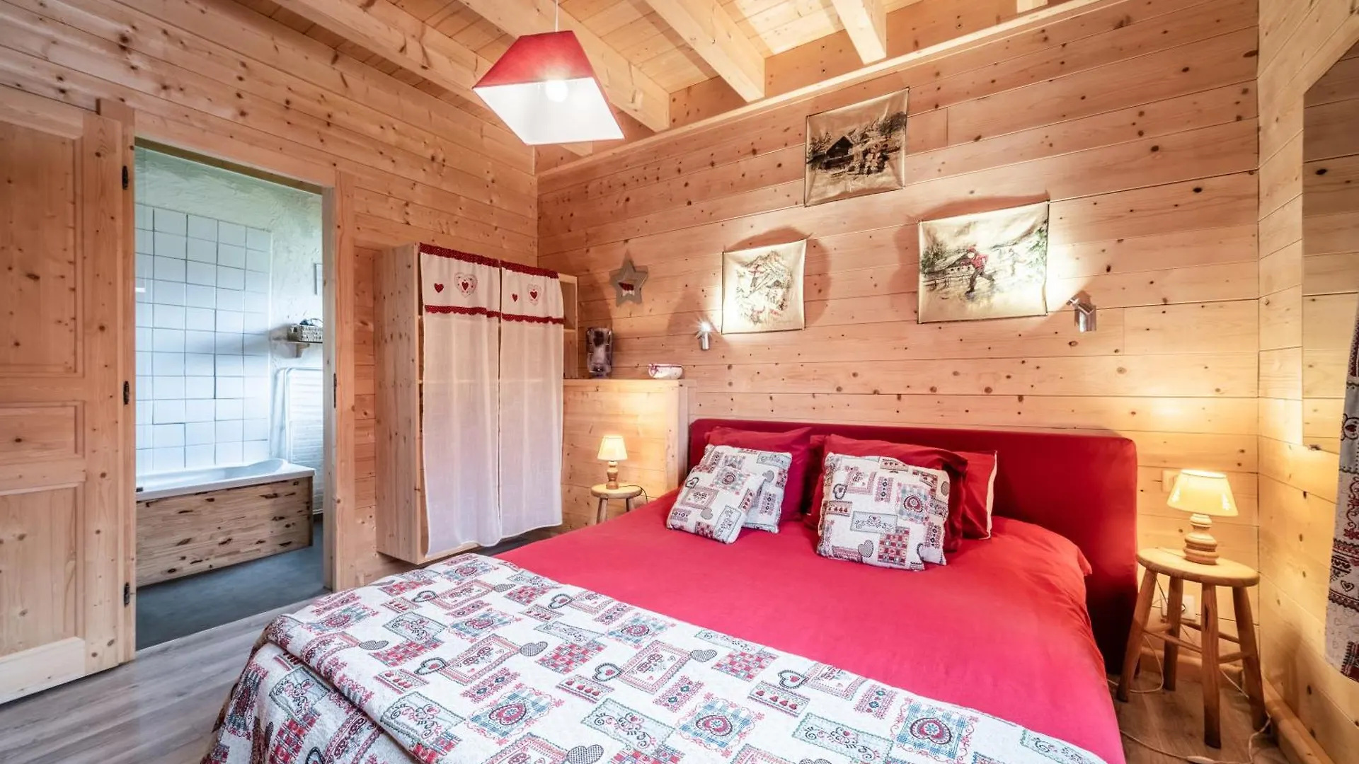Vacheresse Chalet Esprit Savoyard 0*,  צרפת