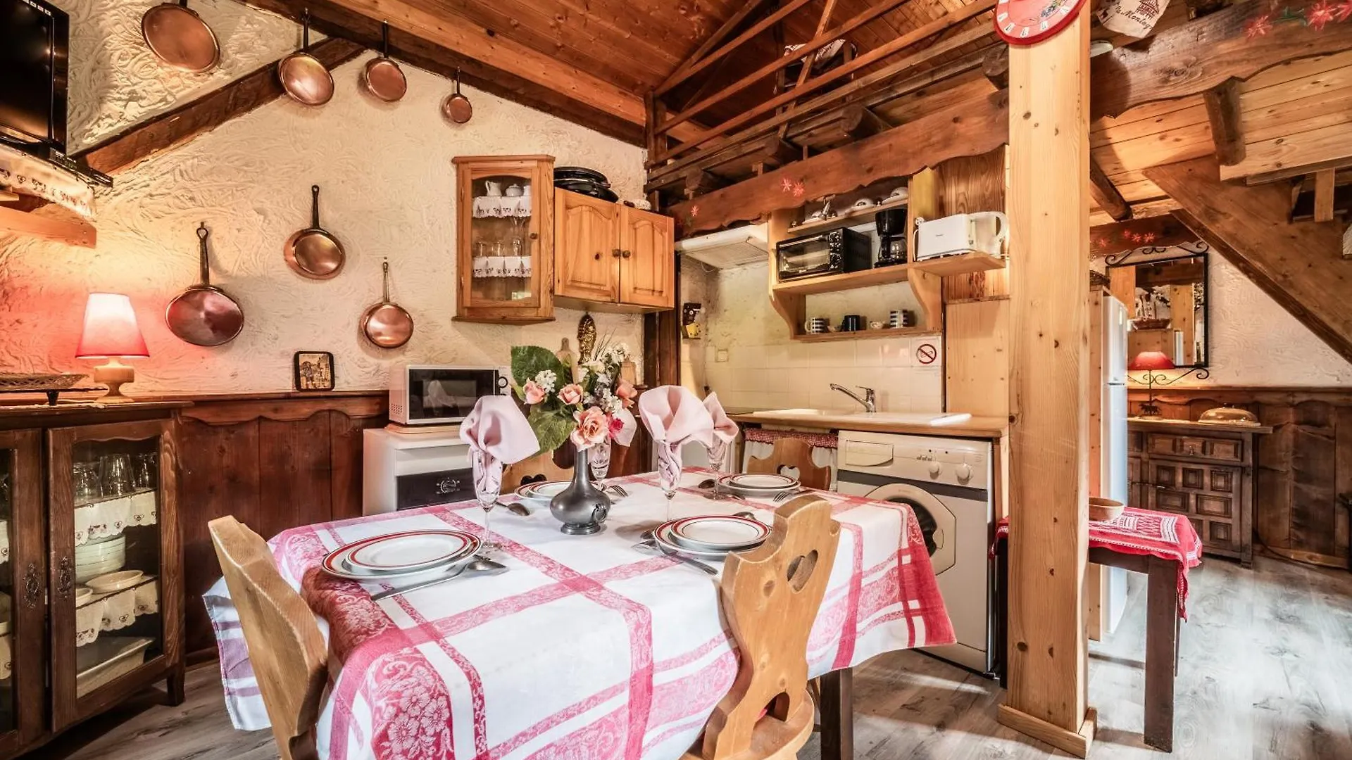 Vacheresse Chalet Esprit Savoyard צרפת