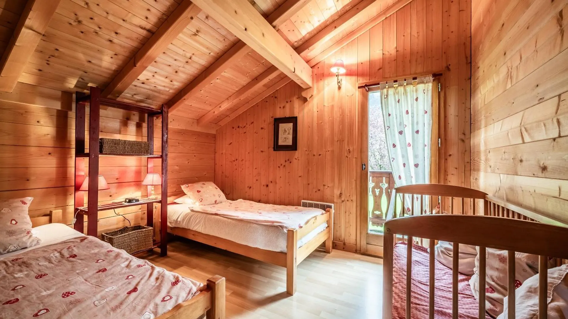 Vacheresse Chalet Esprit Savoyard 0*,