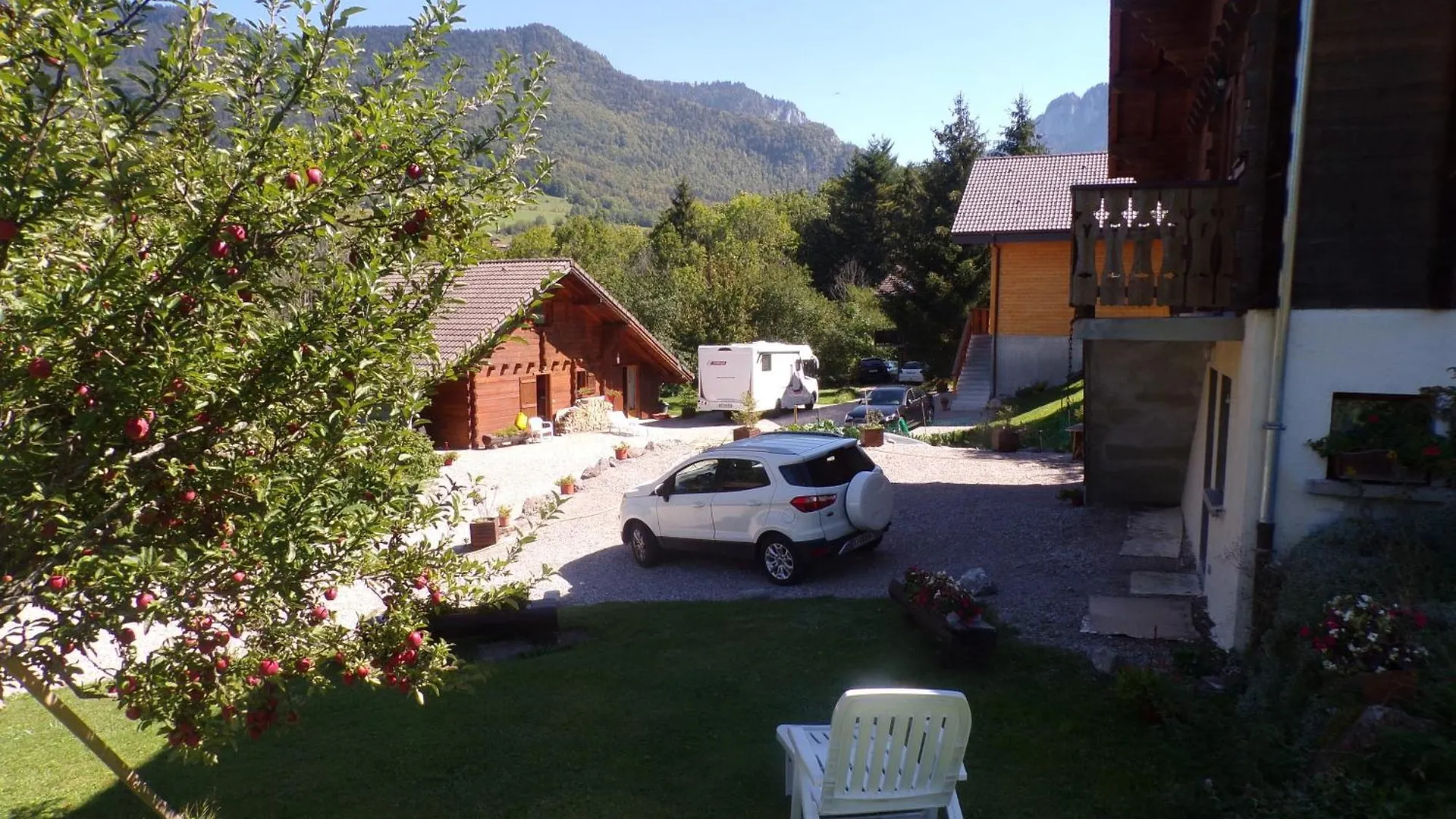 Vacheresse Chalet Esprit Savoyard צרפת